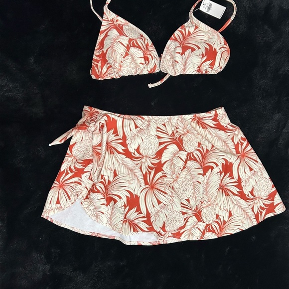 Old Navy Red Rust Tropical Bikini Set w/ Skirt Womens L NWT Pineapple Print Swim - Picture 2 of 11